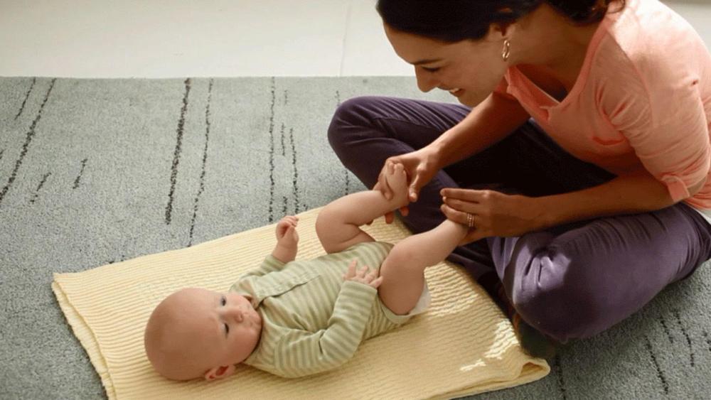 Massage bébé et parcours motricité